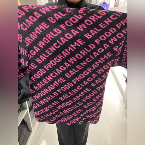 Authentic Balenciaga x World Food Programme Size Medium - Picture 4 of 12